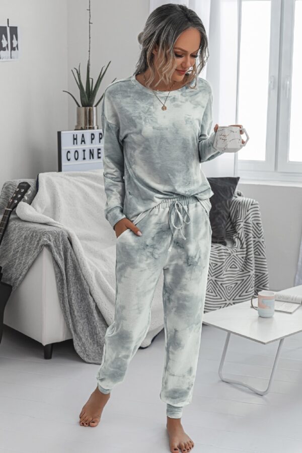 The stylish Long Sleeve Jogger Set